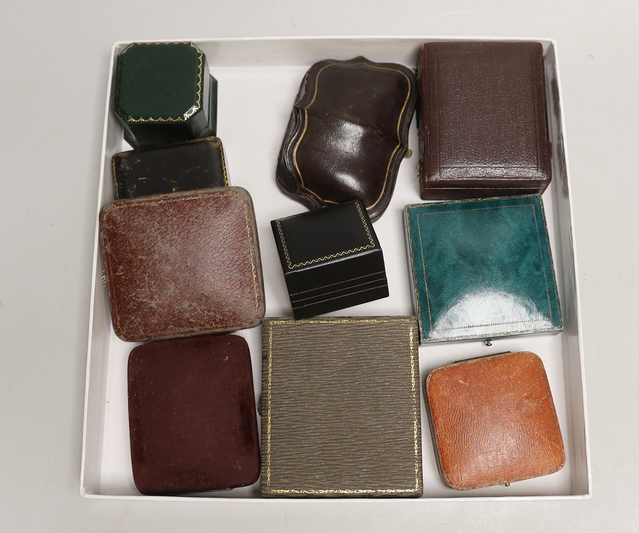 A small group of sundry jewellery including mainly costume, together with a silver and mother of pearl fruit knife, pinchbeck brooch and a quantity of assorted jewellery boxes.